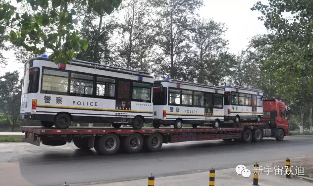 保定躍迪移動(dòng)警務(wù)室批量發(fā)車(chē)，全方位零距離服務(wù)群眾